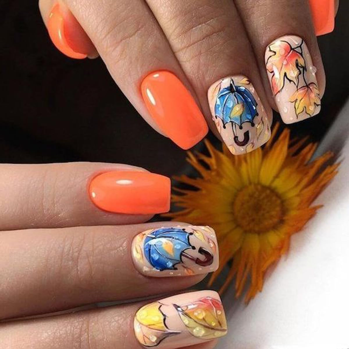 24Pcs Fall Medium Press on Nails Coffin Maple Leaf Full Cover False Nails with Autumn Leaves Designs Acrylic Glossy Stick on Reusable Artificial Thanksgiving for Women